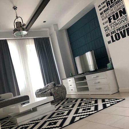 Le Reve Apartment Mamaia Extérieur photo