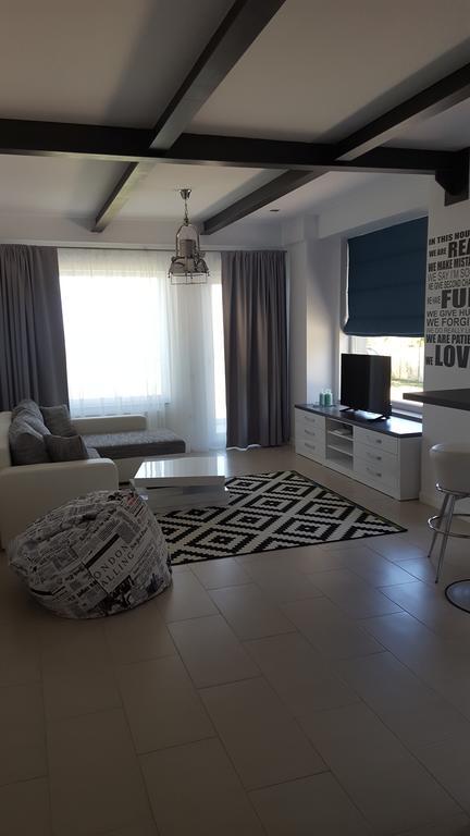 Le Reve Apartment Mamaia Extérieur photo