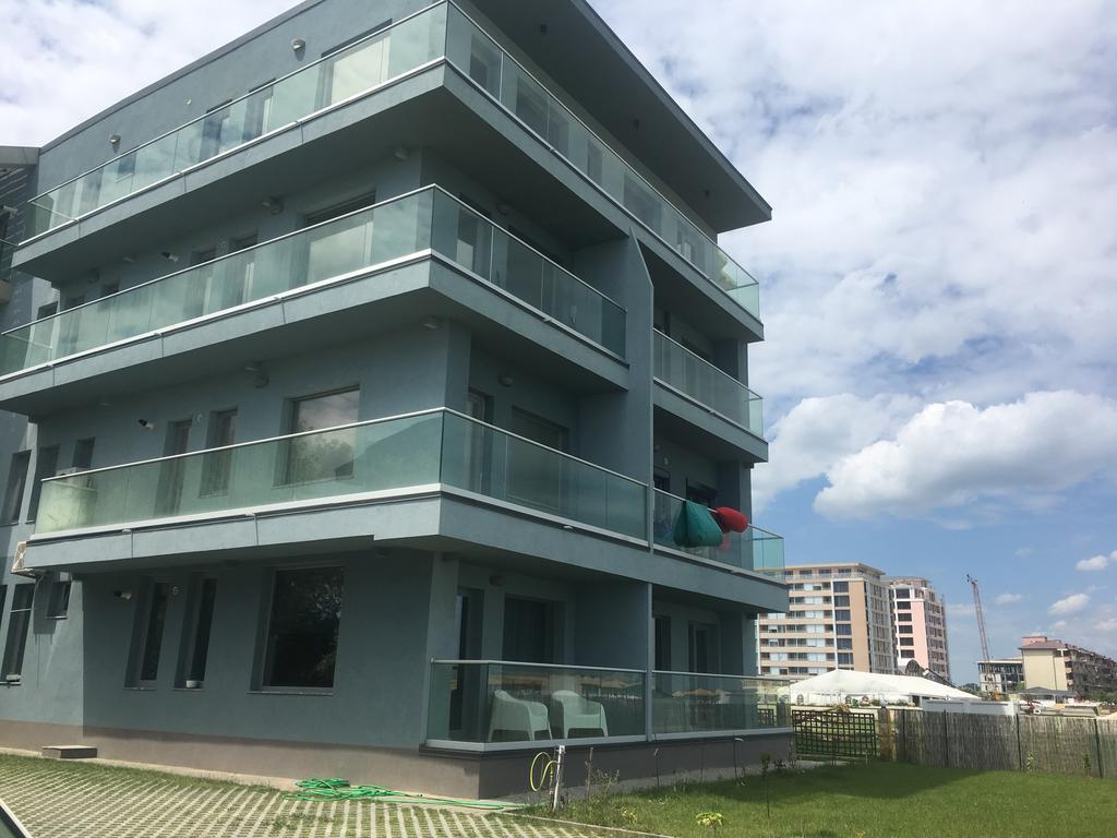 Le Reve Apartment Mamaia Extérieur photo