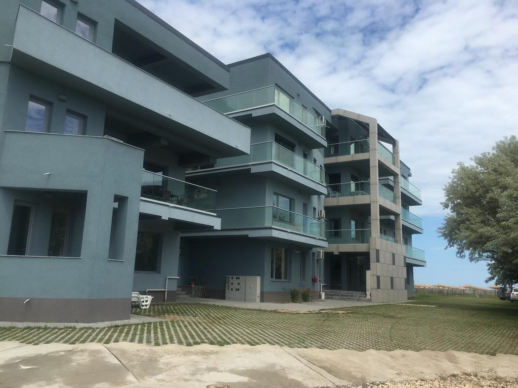 Le Reve Apartment Mamaia Extérieur photo